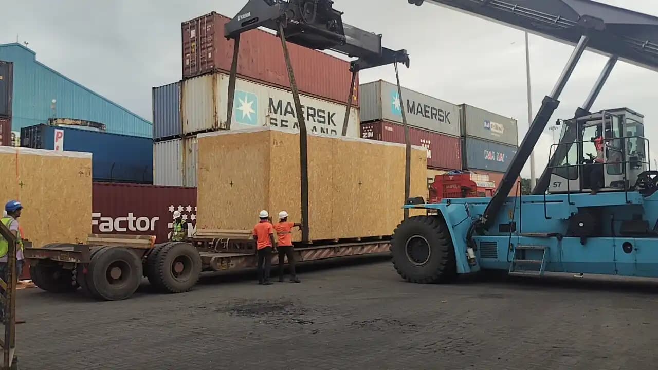 225MT USED MACHINERY IMPORT gallery image 11