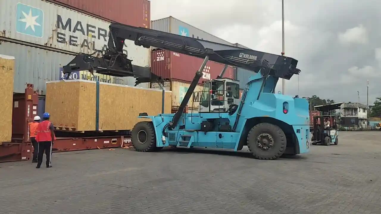 225MT USED MACHINERY IMPORT gallery image 7