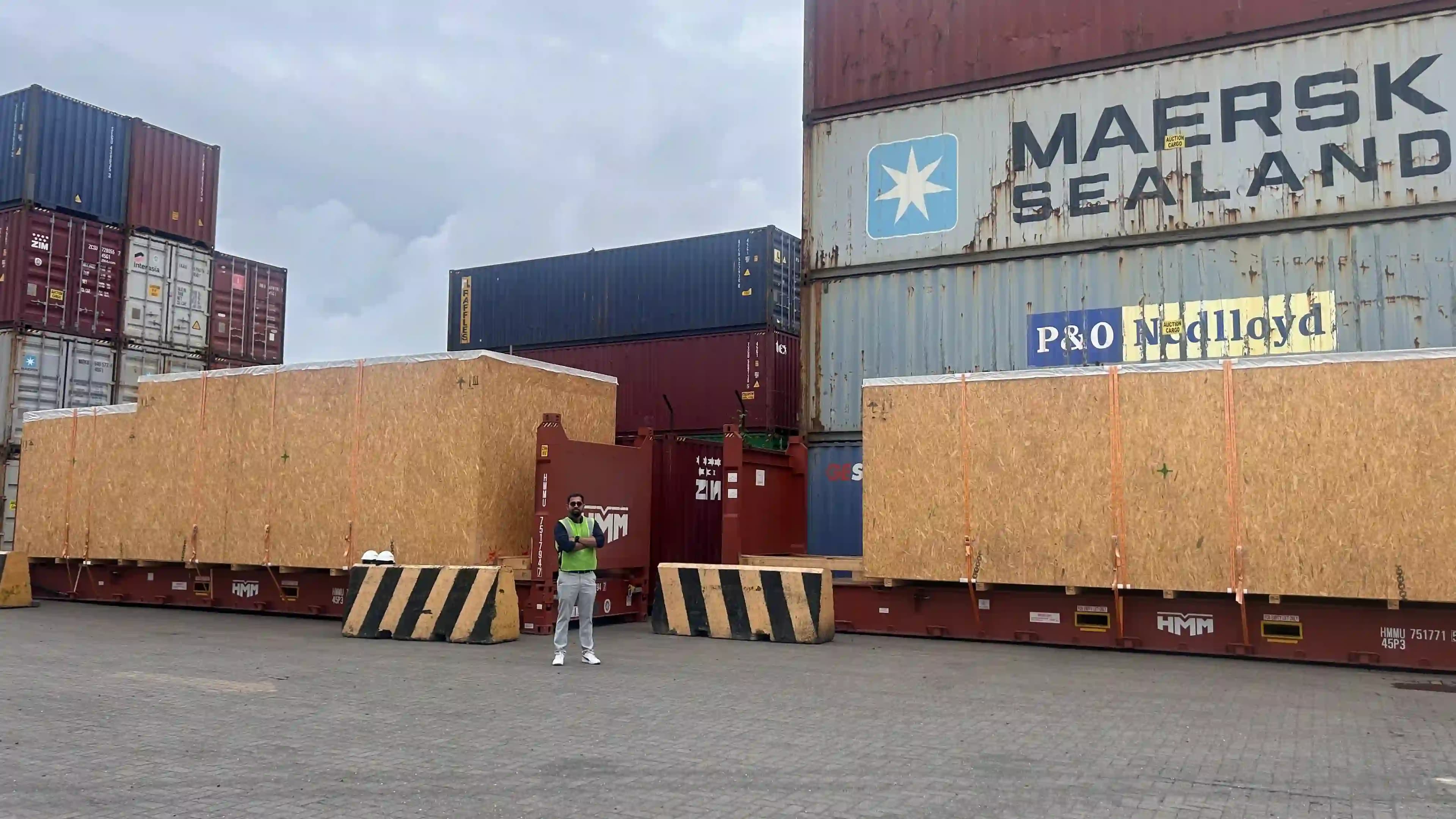 225MT USED MACHINERY IMPORT Background
